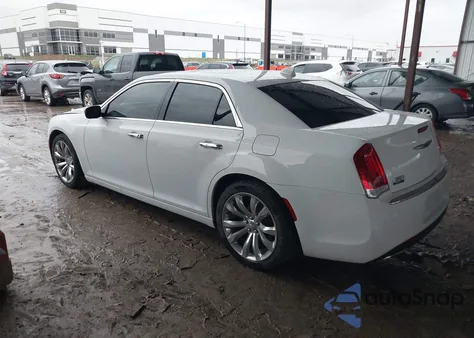 2019 Chrysler 300 Limited z USA, uszkodzony, nr VIN 2C3CCAEG7KH568555